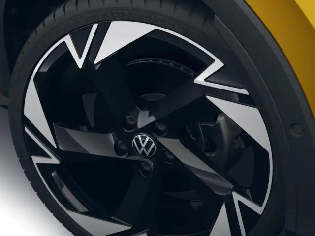 Volkswagen T-Roc 1.5 eTSI DSG R-Line