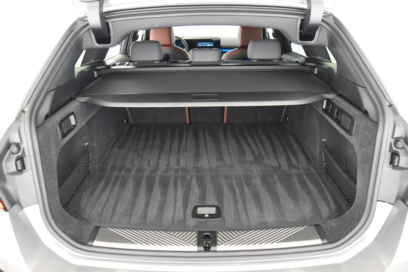 BMW 540 540d M-Sport Touring xDrive