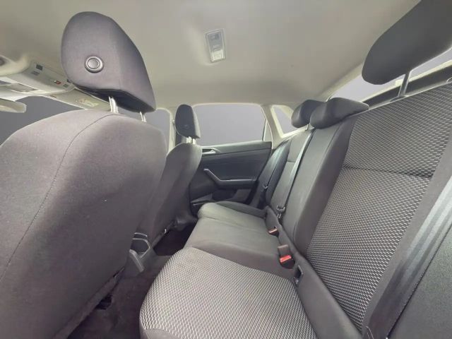 Volkswagen Polo Basis