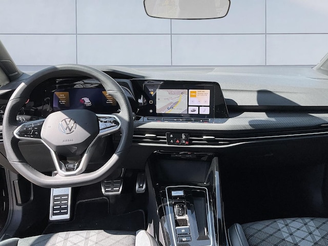 Volkswagen Golf 1.5 eTSI R-Line Style Variant