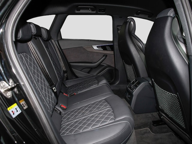 Audi A4 40 TFSI Avant S-Line S-Tronic