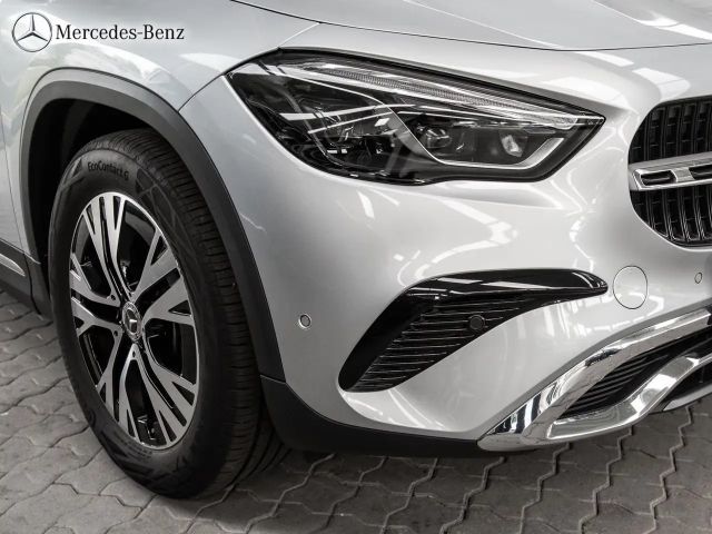 Mercedes-Benz GLA 180 Progressive