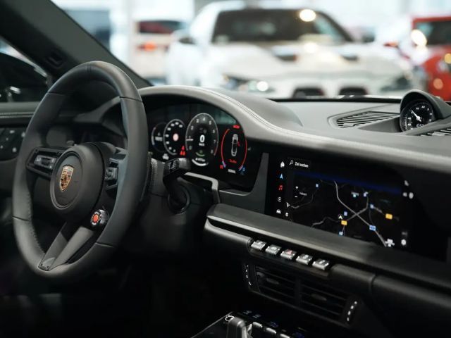 Porsche 911 4 Cabrio Carrera GTS