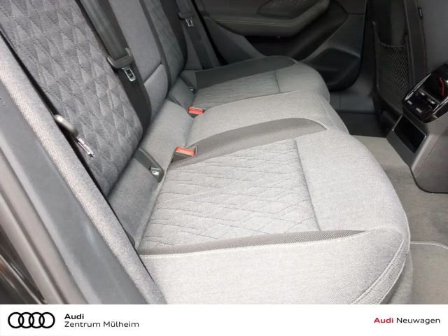 Audi A6 Avant Quattro S-Tronic