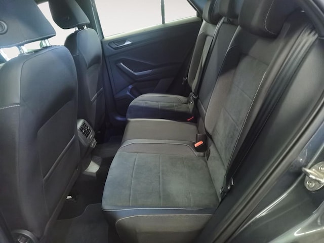 Volkswagen T-Roc 1.5 TSI DSG R-Line