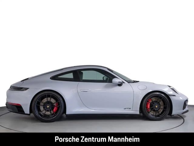 Porsche 992 Carrera Coupé GTS