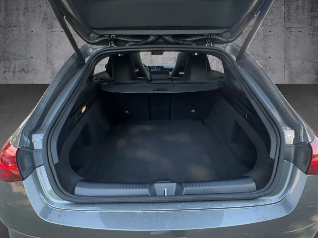 Mercedes-Benz CLA 200 AMG Line Shooting Brake