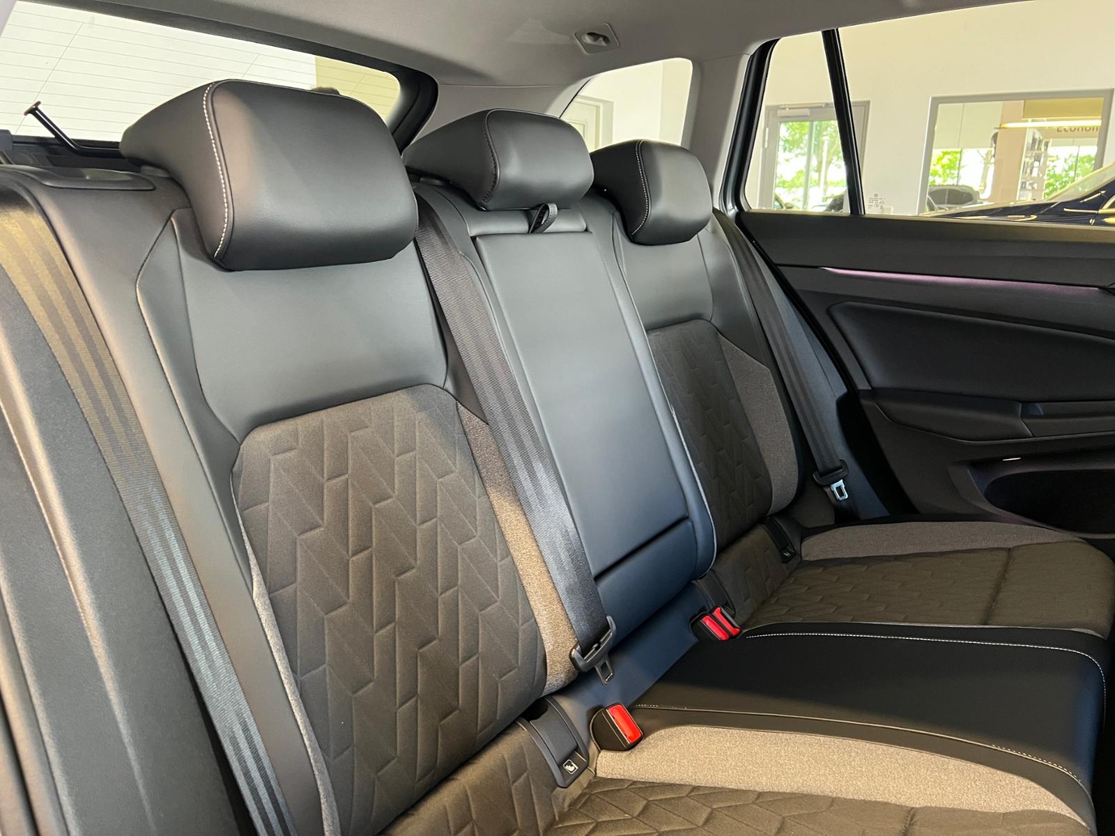 Volkswagen Golf 2.0 TDI DSG Golf VIII Variant