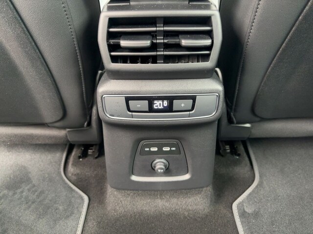 Audi Q4 e-tron SUV 45 e-tron Audi Q4 e-tron