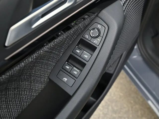 BMW 218 218d Active Tourer Sedan