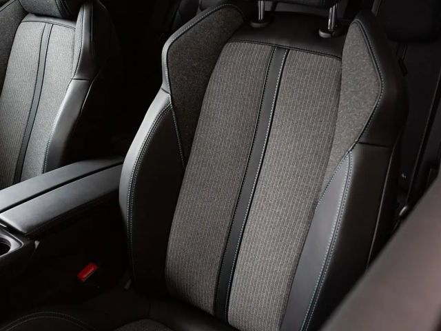 Peugeot 3008 Allure Pack EAT8 Hybrid