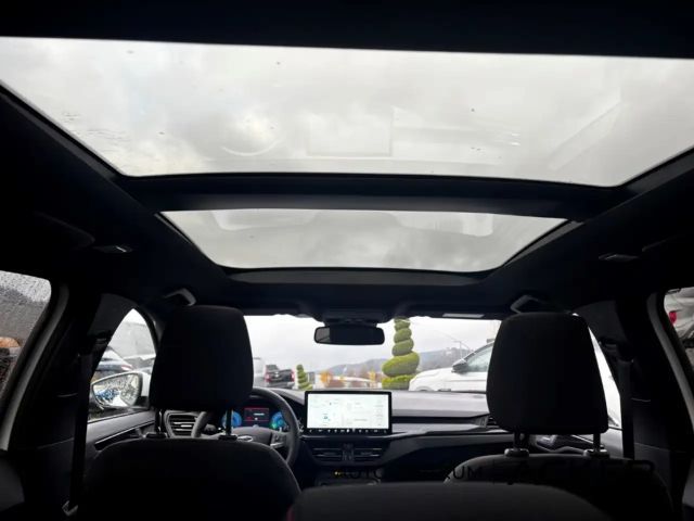 Ford Focus ST Line Wagon