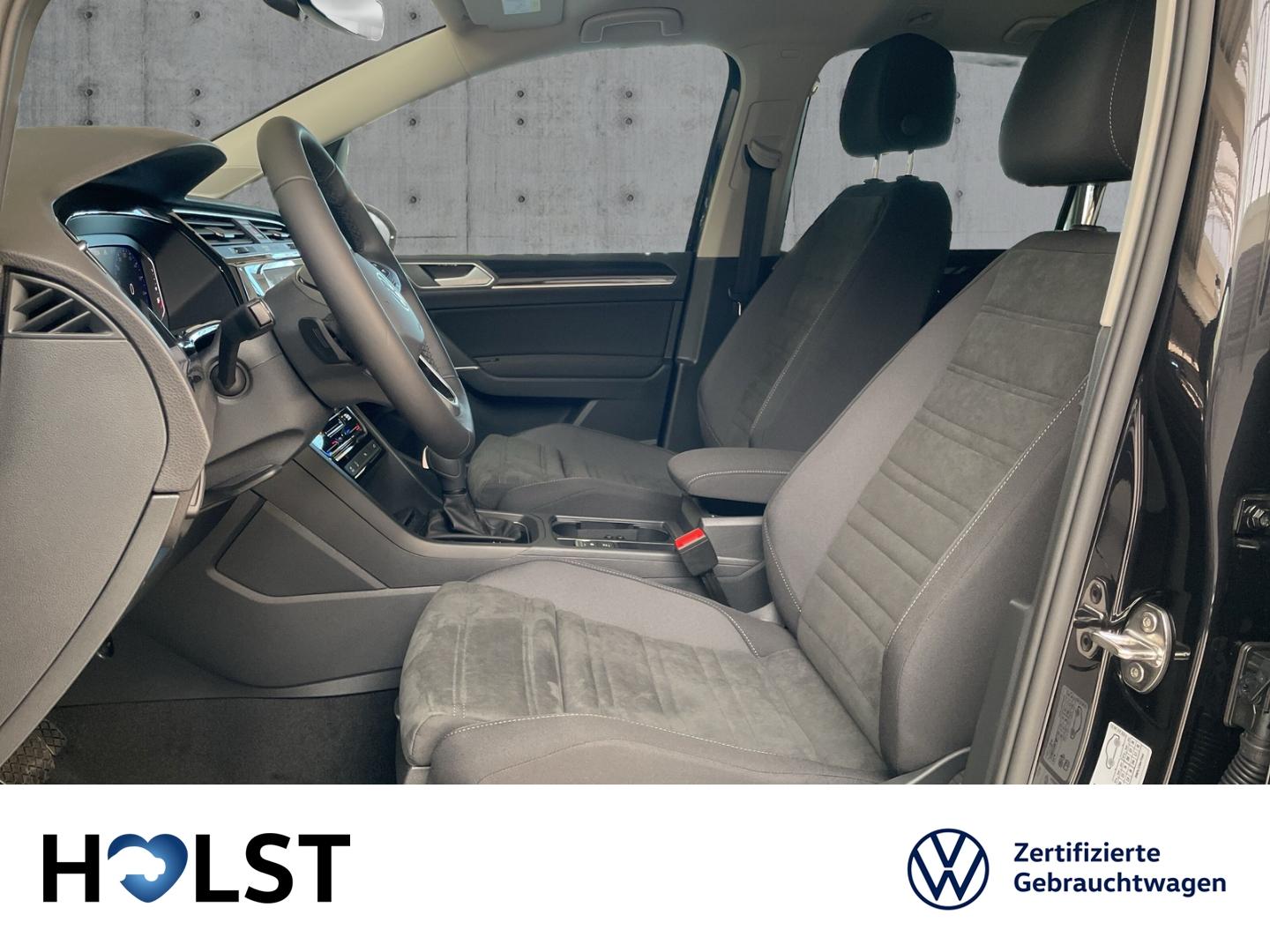 Volkswagen Touran DSG Highline IQ.Drive R-Line