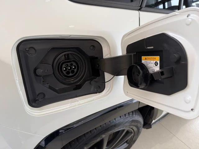 Suzuki Across E-Four Flash