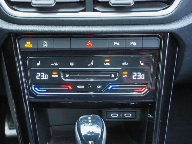 Volkswagen T-Roc 1.5 TSI DSG IQ.Drive R-Line