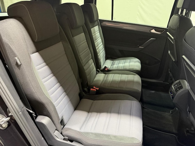 Volkswagen Touran 2.0 TDI DSG R-Line