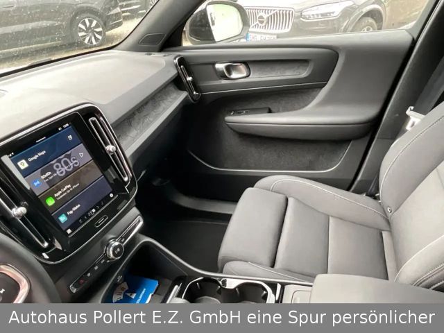 Volvo XC40 Core Recharge