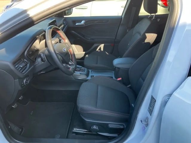 Ford Focus EcoBoost ST Line