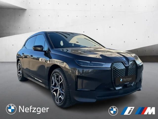 BMW iX xDrive40