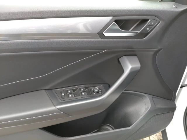 Volkswagen T-Roc 1.5 TSI DSG Style