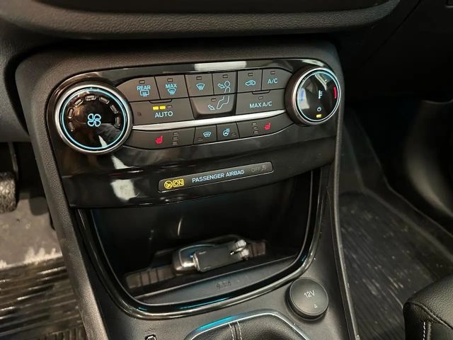 Ford Puma EcoBoost Titanium