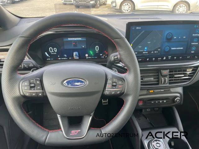 Ford Focus ST Line Wagon