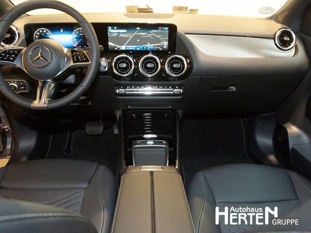 Mercedes-Benz B 180 Progressive Sedan