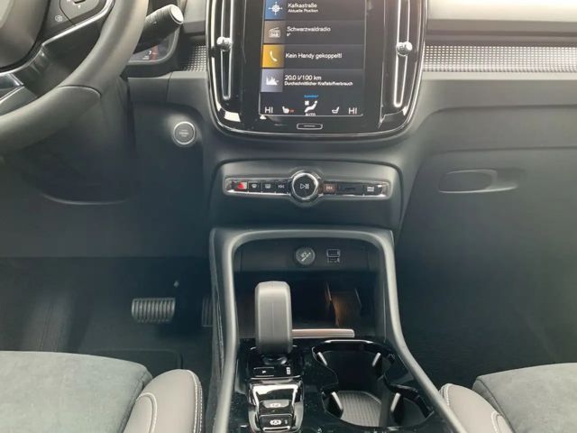Volvo XC40 Dark Plus