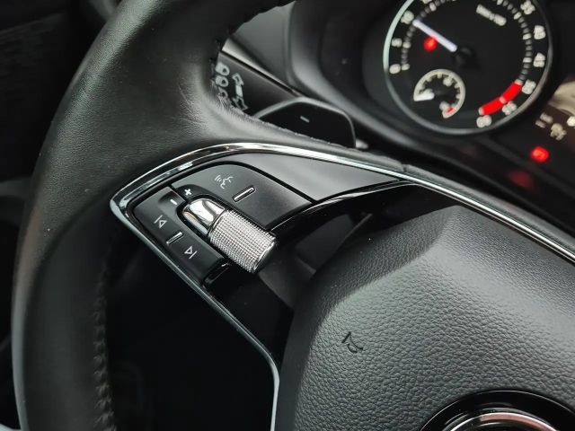 Skoda Octavia 2,0 TDI*DSG*ACC*WERKSGARANTIE*LED*NAVI*KREDIT