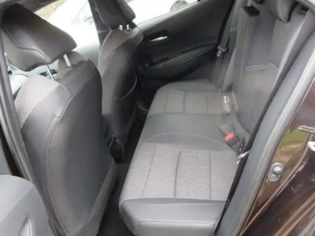 Toyota Corolla Hybride Team D