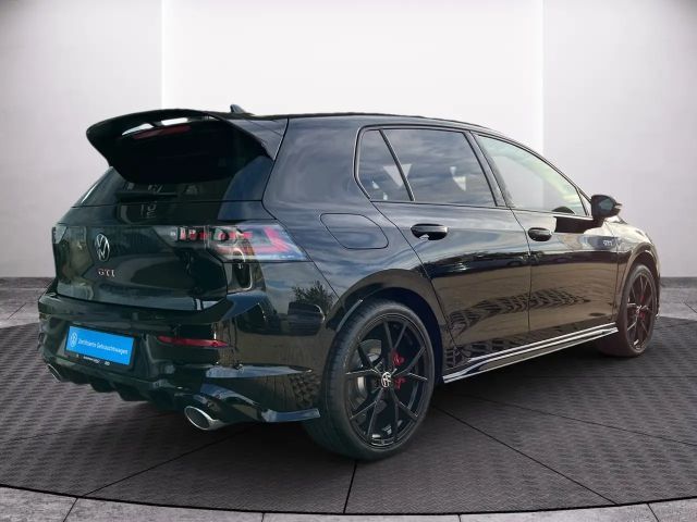 Volkswagen Golf DSG GTI Style