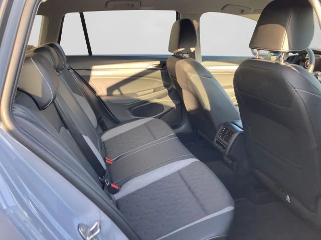 Volkswagen Golf 2.0 TDI DSG Variant