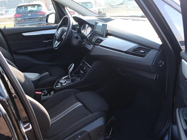 BMW 218 218d Gran Tourer Sport Line