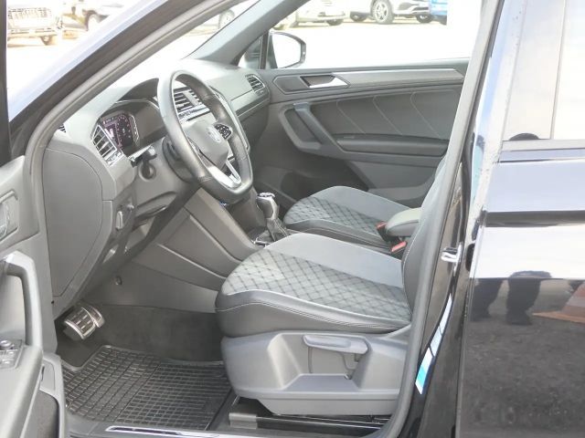 Volkswagen Tiguan 4Motion DSG R-Line