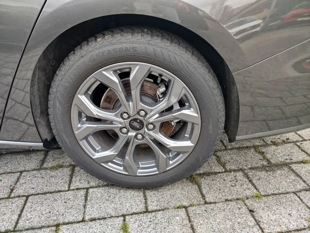 Ford Focus ST Line Wagon