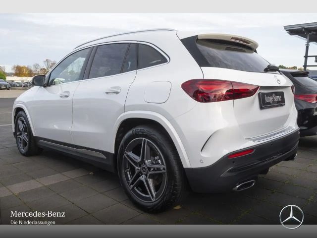 Mercedes-Benz GLA 180 AMG Line