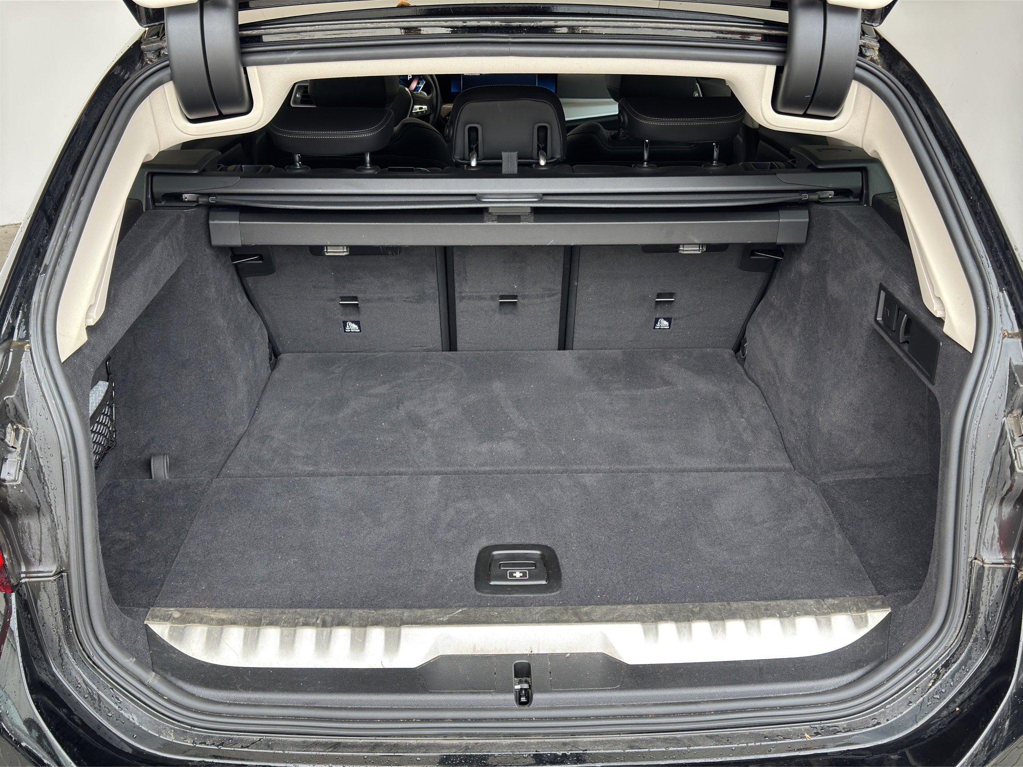 BMW 320 320e Touring