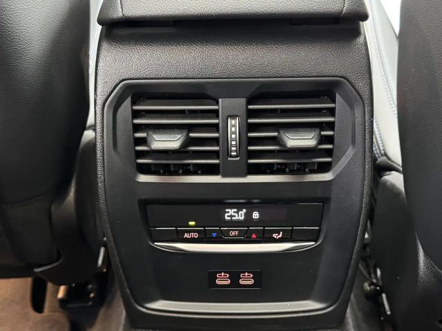 BMW 330 330i M-Sport Sedan xDrive