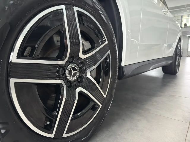 Mercedes-Benz GLC 200 4MATIC AMG Line Premium