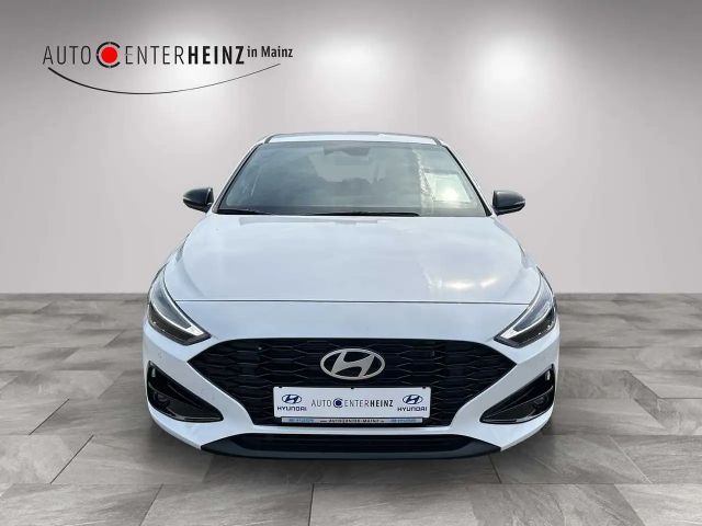 Hyundai i30 Advantage Hybrid T-GDi
