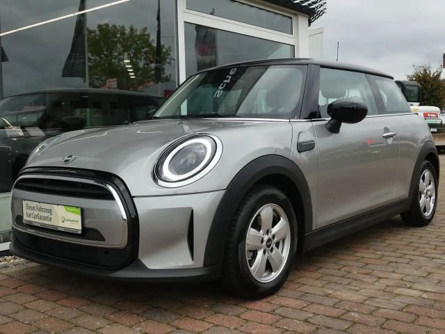 MINI Cooper Essential First