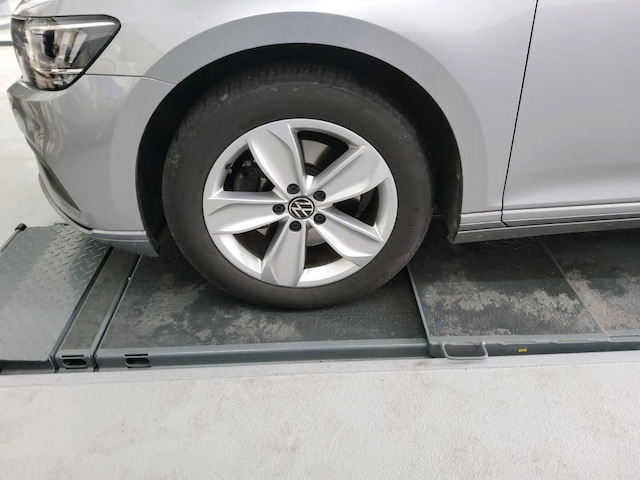 Volkswagen Passat 2.0 TDI Business DSG Variant