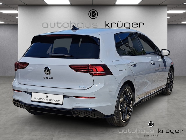 Volkswagen Golf DSG R-Line