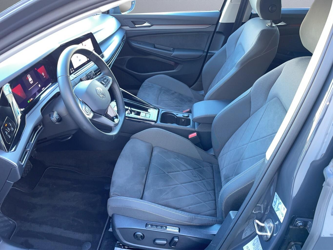 Volkswagen Golf 1.5 eTSI Style Variant