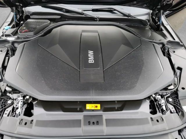 BMW i5 M-Sport Sedan