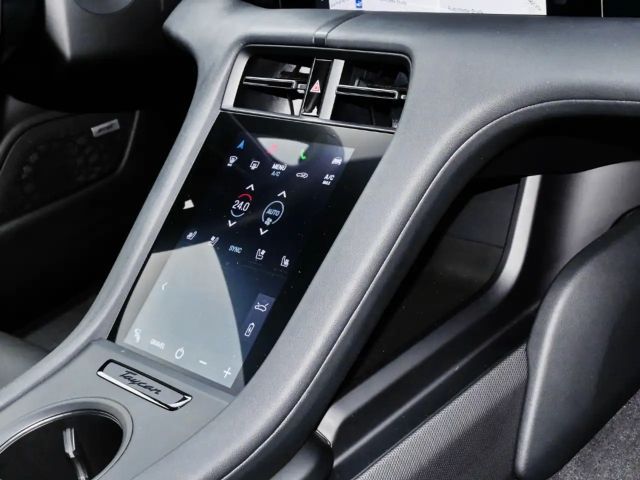 Porsche Taycan 4 Cross Turismo