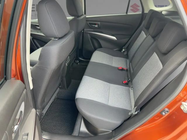 Suzuki S-Cross Hybrid