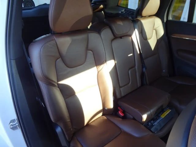 Volvo XC90 R-Design T8