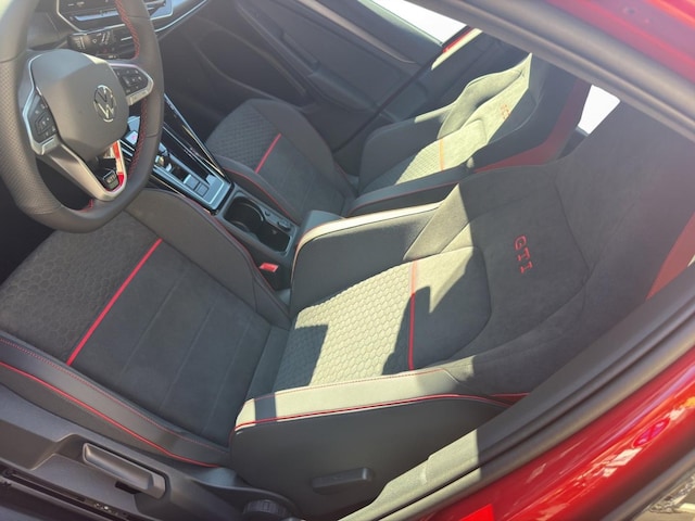 Volkswagen Golf 2.0 TSI DSG Golf VIII