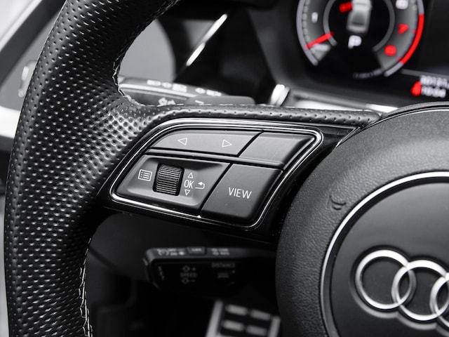 Audi A3 35 TFSI S-Line S-Tronic Sedan